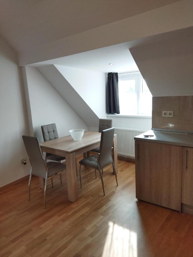 Fabi 2 Apartment เฮวิซ ภายนอก รูปภาพ
