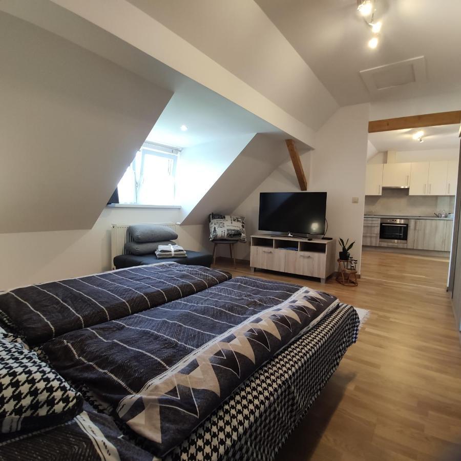 Fabi 2 Apartment เฮวิซ ภายนอก รูปภาพ